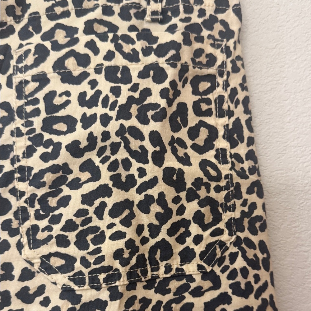 Nicole Miller Leopard Print Wide Leg Pants - with front and back patch pockets - Picture 4 of 7